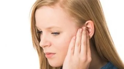بطريقة سهلة وسريعة.. كيفية تخفيف ألم الأذن