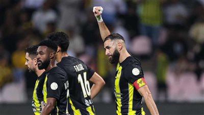 بمشاركة محمد شريف.. الاتحاد يقسو على الخليج برباعية في دوري روشن السعودي