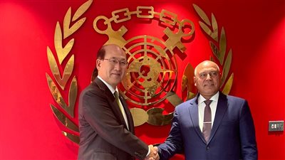 وزير النقل يلتقي الأمين العام للمنظمة البحرية الدولية بلندن