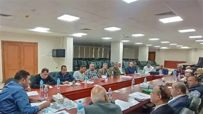  رئيس جهاز العبور يبحث مقترحات وطلبات سكان الحي السابع 