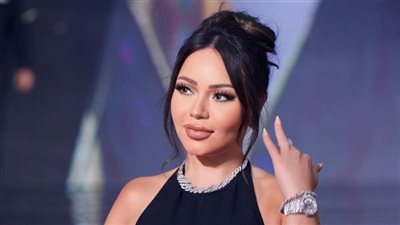 المرض يتسبب في تصدر الإعلامية أسما إبراهيم التريند 