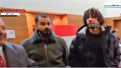 من لندن.. محمد النني لاعب أرسنال يدلي بصوته في الانتخابات الرئاسية