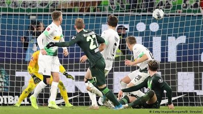 موعد مباراة فولفسبورج ضد بوروسيا مونشنغلادباخ اليوم الثلاثاء في كأس ألمانيا والقنوات الناقلة