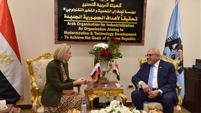 مباحثات مشتركة بين رئيس الهيئة العربية للتصنيع وكبار مسئولي عدة شركات على هامش إيديكس 2023 