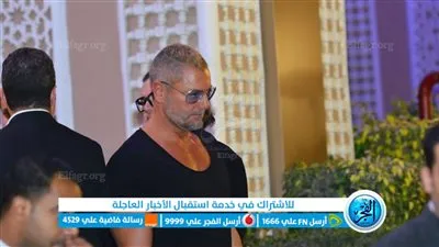 تامر هجرس وإدوارد أبرز الحاضرين في عزاء أشرف عبد الغفور