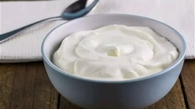 ما هي القيمة الغذائية لتناول الزبادي بالليمون 