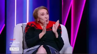 الإذاعية أمينة صبري تكشف كواليس دخولها الإذاعة وتوليها رئاسة إذاعة صوت العرب في برنامج 