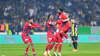 القنوات المفتوحة الناقلة لمباراة الرياض وضمك في دوري روشن السعودي