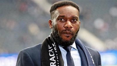 أوكوشا يرشح مدرب الأهلي السابق لتدريب منتخب نيجيريا