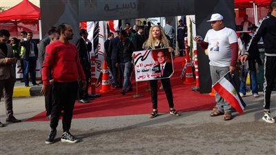 مواطنة: ختمت بالعشرة ياريس (صور) 