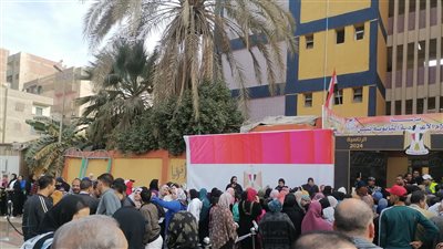 الانتخابات الرئاسية 2024.. توافد عدد كبير من النساء للإدلإء بأصواتهن في دائرة دار السلام 