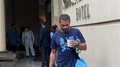 بعثة بيراميدز تتوجه إلى ملعب لوفتس فيرسفيلد استعدادًا لمواجهة صن داونز