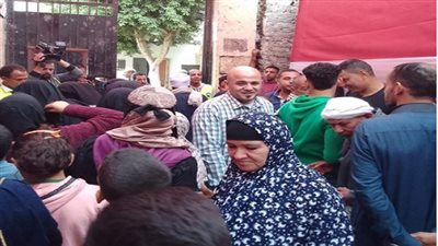 إقبال كثيف على لجان أبورجوان بالجيزة للتصويت في انتخابات الرئاسة (صور)