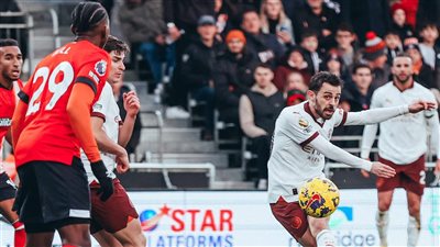 دون هالاند.. مانشستر سيتي يقلب تأخره لفوز صعب على لوتون تاون في الدوري الإنجليزي 