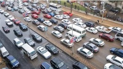 نشرة مرور الفجر.. زحام أعلى المحاور والميادين بالقاهرة والجيزة 