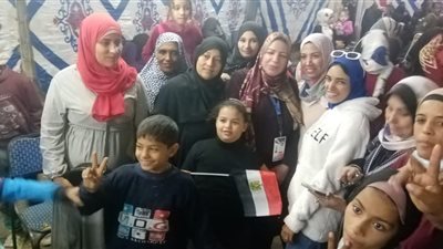  إقبال المواطنين على لجان الانتخابات قبل إغلاق اللجان (صور)