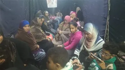 ازدحام شديد للسيدات أمام مقرات لجان الانتخابات الرئاسية في الجيزة (صور)