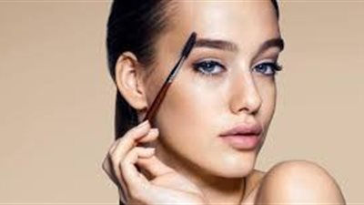 بالخطوات.. حضري ماسكرا شفافة من صنع يديك