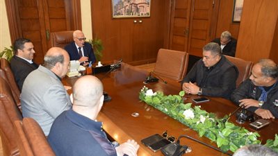 محافظ بورسعيد يوجه الشكر للأجهزة التنفيذية بمحافظة بورسعيد