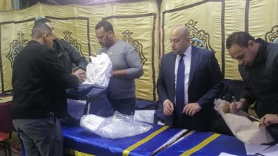 اللجنة العامة بدار السلام تواصل استقبال أوراق الناخبين بعد غلق صناديق الاقتراع