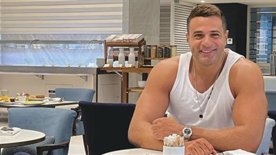 محمد نور برفقة عائلته في جدة (صورة)