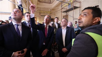  وزير الاتصالات يتفقد أعمال إنشاء مركز إبداع مصر الرقمية 