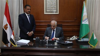 محافظ الجيزة يعتمد جداول امتحانات الفصل الدراسي الأول 