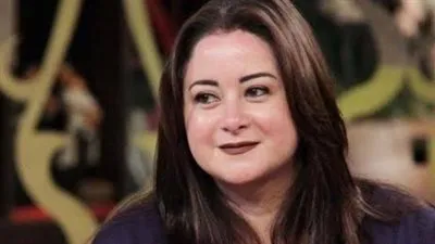 مي نور الشريف تكشف عن الفنان الأنسب لتجسيد شخصية والدها في عمل فني 