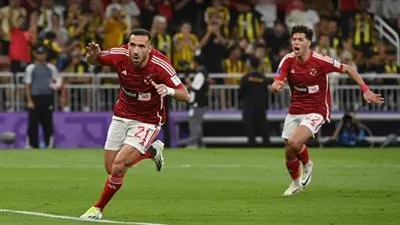 ساندوتش المونديال.. شاهد أرقام علي معلول في كأس العالم للأندية قبل مواجهة فلومينينسي البرازيلي