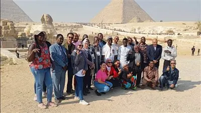 زيارة المشاركين في البرنامج التدريبي للكوادر الأفريقية لمنطقة أهرامات الجيزة