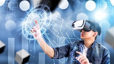 تقنيات الواقع الافتراضي: رحلة استكشاف العوالم الافتراضية وتأثيرها على التعليم