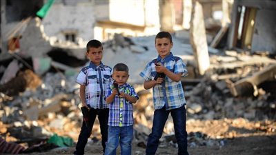 تهجير وشهداء.. الأطفال الضحية الأولى لـ حرب غزة (أرقام وإحصائيات)