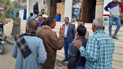 حمله لإزالة الإشغالات والإعلانات والتعديات على الطريق العام بدشنا في قنا 