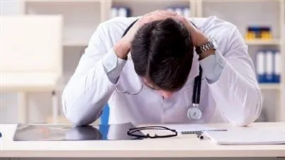 الفرق بين الإهمال الطبي والخطأ الطبي 