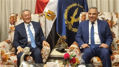 سفير كوريا بالقاهرة يشيد بإنجازات سوهاج في تنفيذ مبادرة حياة كريمة 