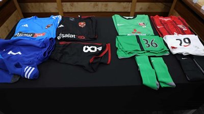 الأهلي يرتدي القميص الأسود أمام أوراوا الياباني بكأس العالم للأندية