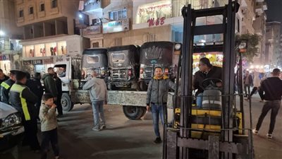 محافظة الجيزة: رفع مركبات التوك توك وإشغالات المحال والباعة بشارع العريش