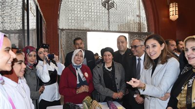 وزيرة الثقافة تشهد ختام فعاليات دمج أطفال المناطق الحدودية وأطفال القاهرة ضمن مشروع 