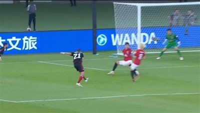 عاجل.. علي معلول يسجل هدف الأهلي الثالث أمام أوراوا (شاهد)