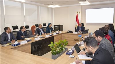 وزير الري يستعرض موقف الدراسة المتكاملة لترعة السويس
