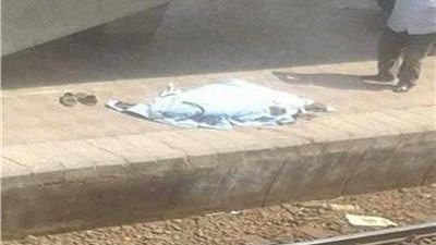 تفاصيل إنهاء شاب حياته أسفل عجلات مترو الأنفاق في فيصل