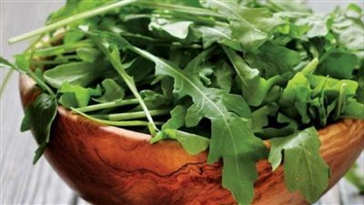 قليل السعرات الحرارية ويدعم صحة العيون.. تعرف على الفوائد الصحية لتناول الجرجير