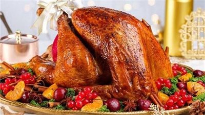 السمك والديك الرومي المحشي..أهم أكلات عيد الميلاد المجيد حول العالم