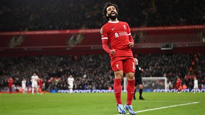هل يفعلها أمام بيرنلي؟.. محمد صلاح يقترب من تحقيق إنجازًا تاريخيًا مع ليفربول