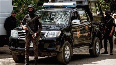 ضبط عامل لاستيلائه على بيانات بطاقات الدفع الإلكتروني للمواطنين بالمنيا 