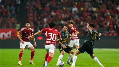  نجم الأهلي يقترب من الرحيل عن الفريق