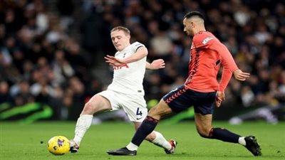 القنوات المفتوحة الناقلة لمباراة توتنهام وبرايتون في الدوري الإنجليزي