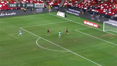 عجائب وطرائف الكرة المصرية.. أحمد ريان يُهدر أغرب فرصة في لقاء السوبر (بالفيديو)