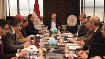 وزير السياحة والآثار يبحث إطلاق مشروع مدينة القاهرة 