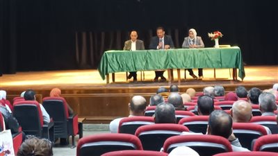 وكيل تعليم الجيزة يجتمع بمديري المتابعة استعدادا لامتحانات نصف العام 2024